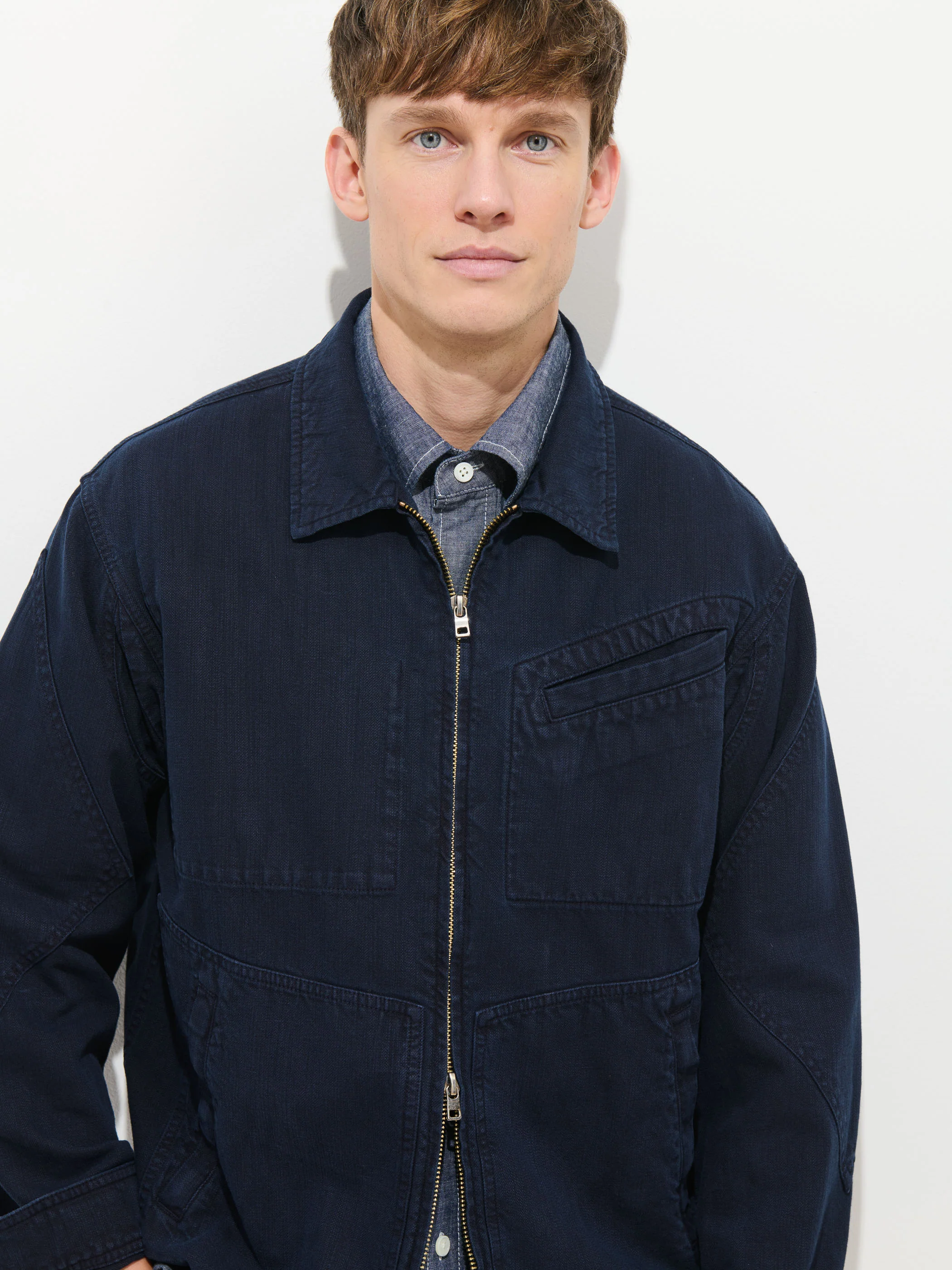 Andre Zip Jacket In Linen Twill - Image 4