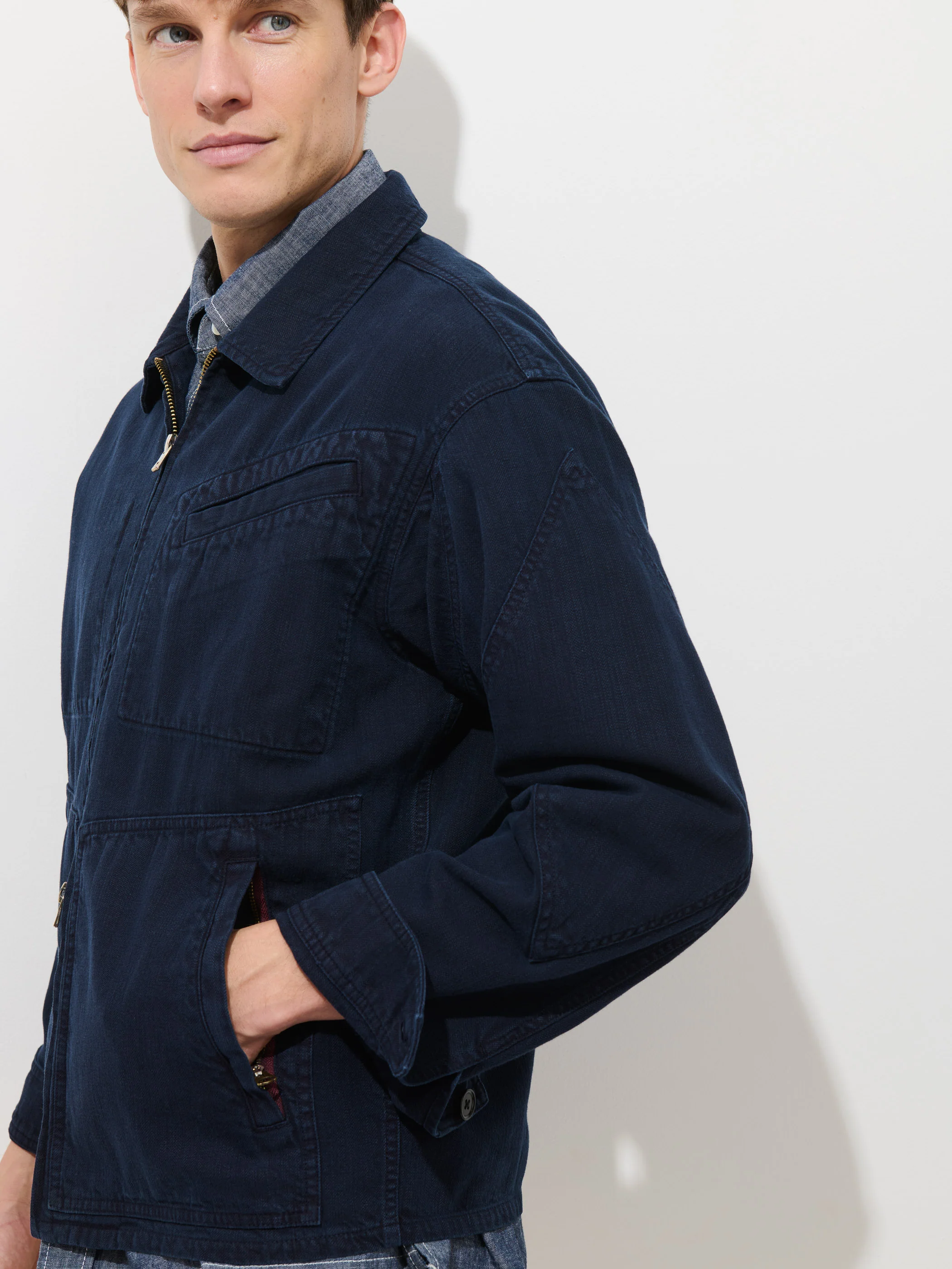 Andre Zip Jacket In Linen Twill - Image 5