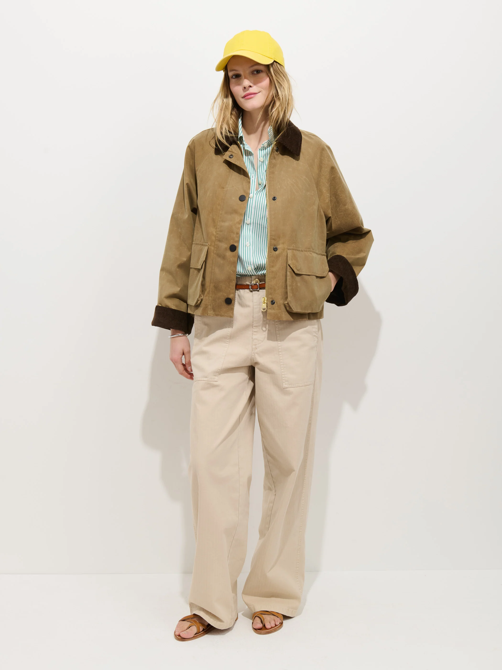 Chiltern Cropped Jacket In Waxed Canvas - Image 3