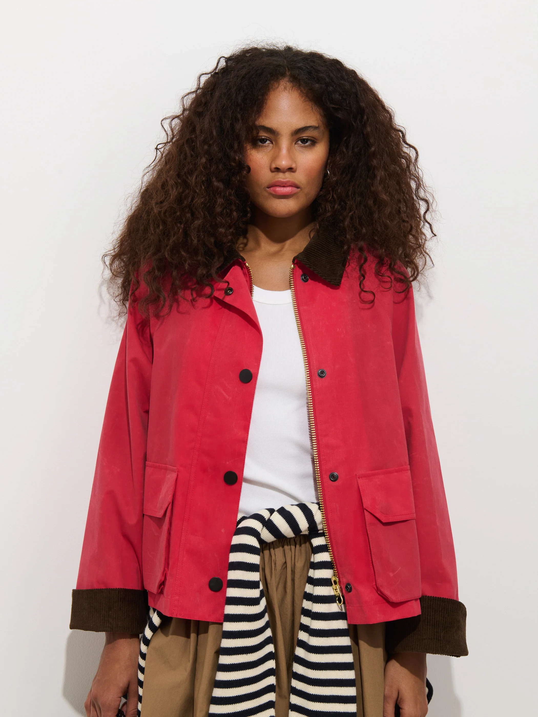 Chiltern Cropped Jacket In Waxed Canvas - Image 5