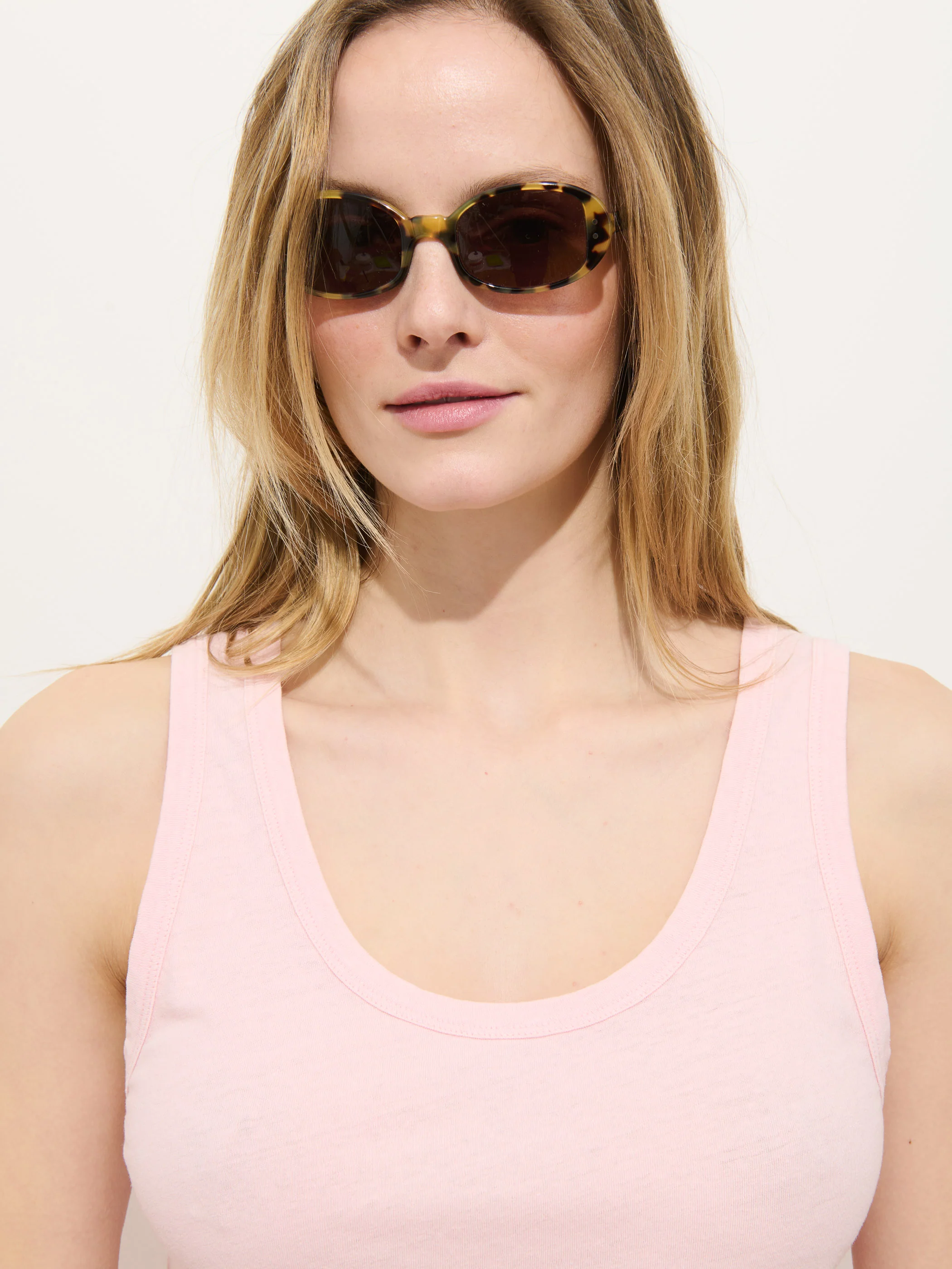 Garcon Tank In Linen Cotton - Image 6