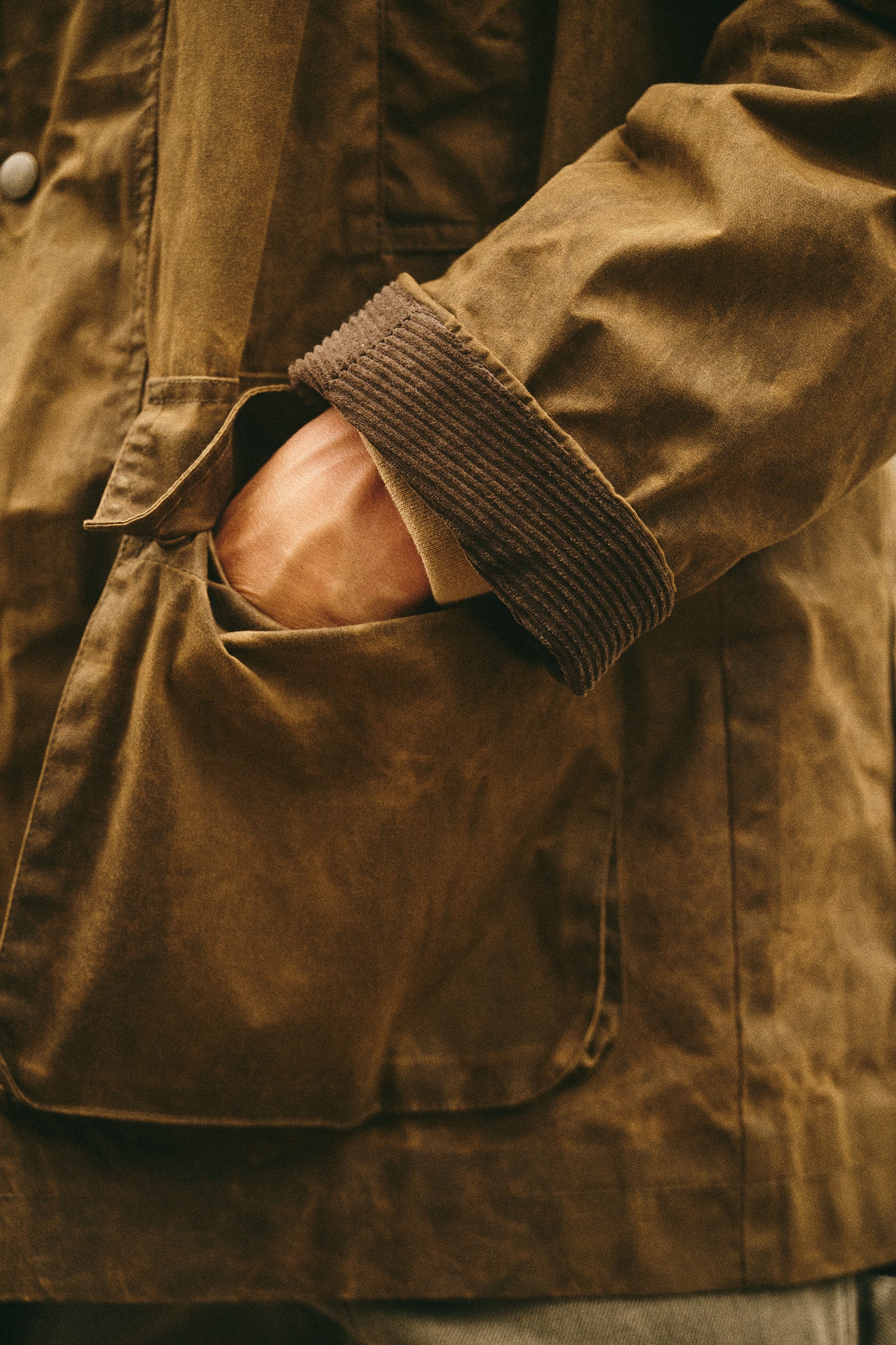Regent Jacket In Waxed Cotton - Image 8