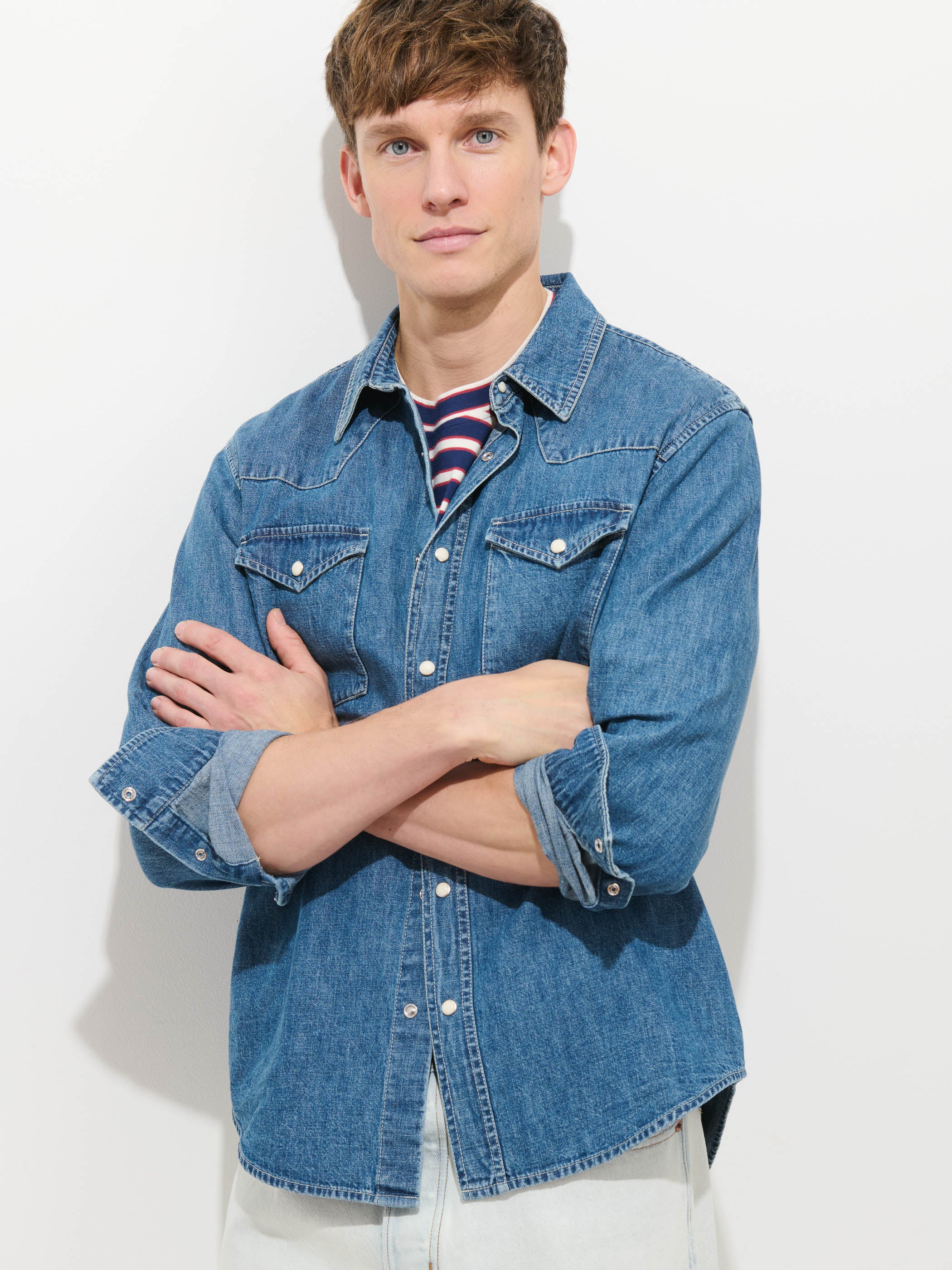 Jackson Pocket Shirt In Denim - Image 4