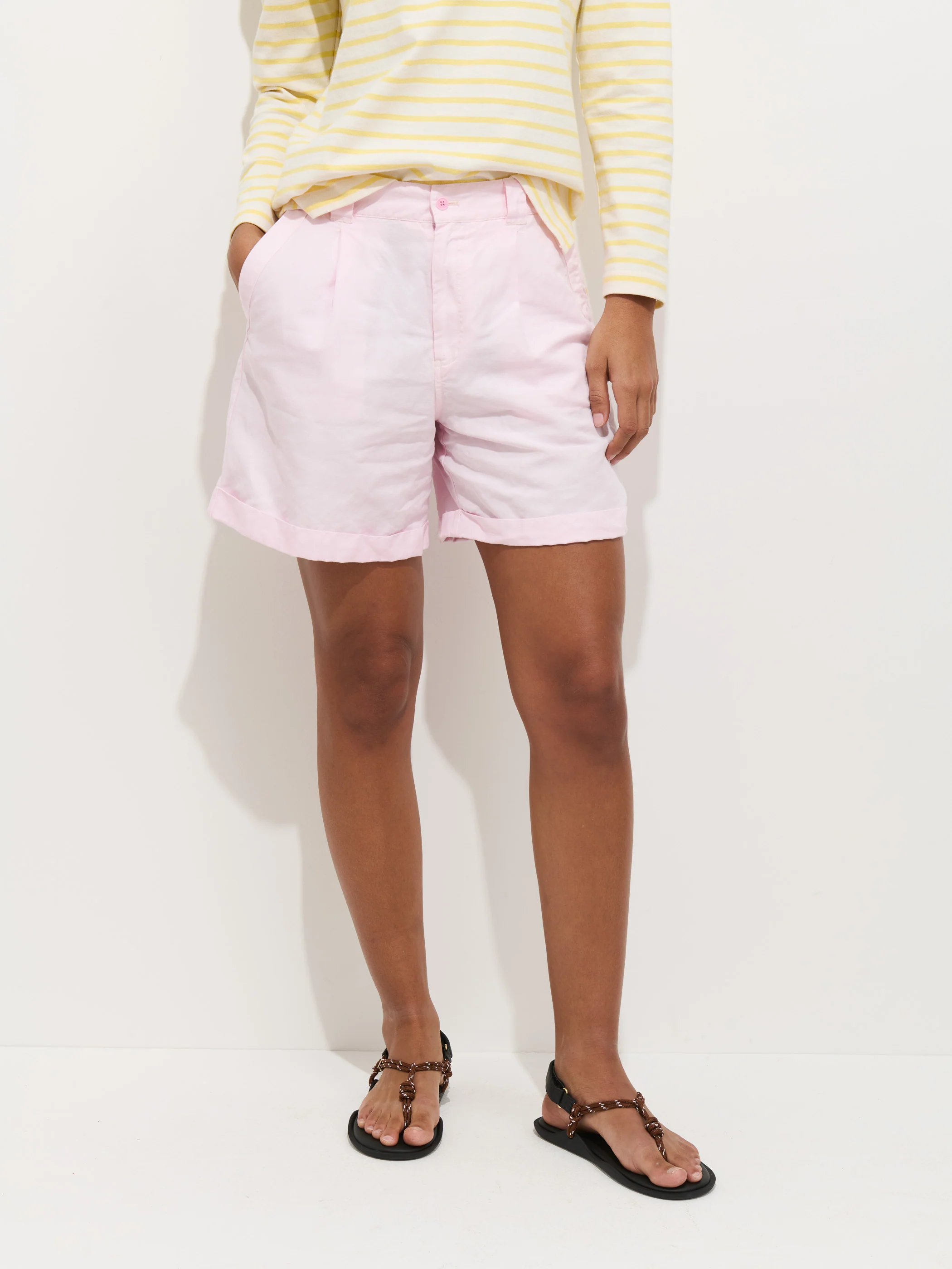 Lucie Short In Linen Cotton - Image 4