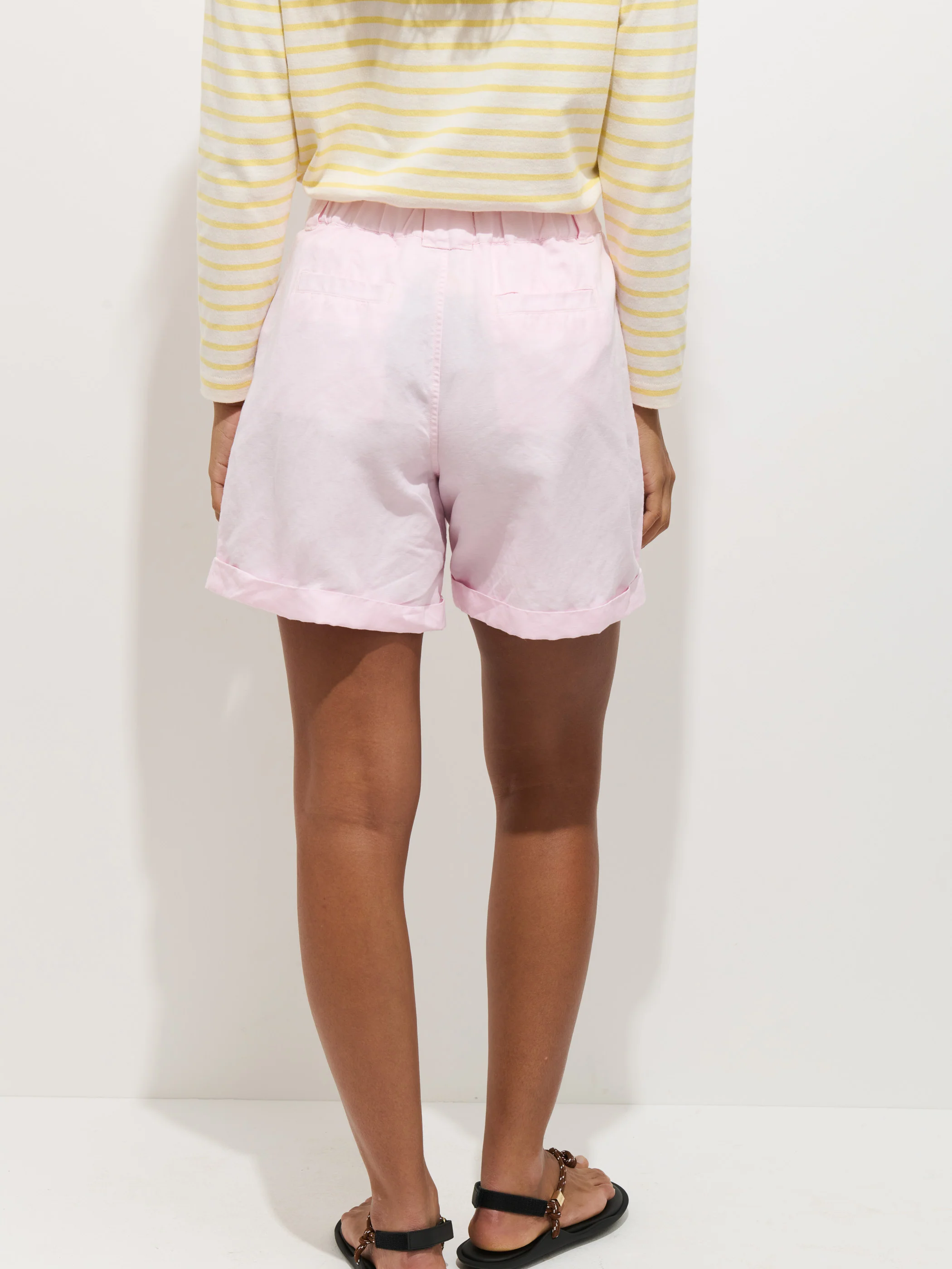 Lucie Short In Linen Cotton - Image 5