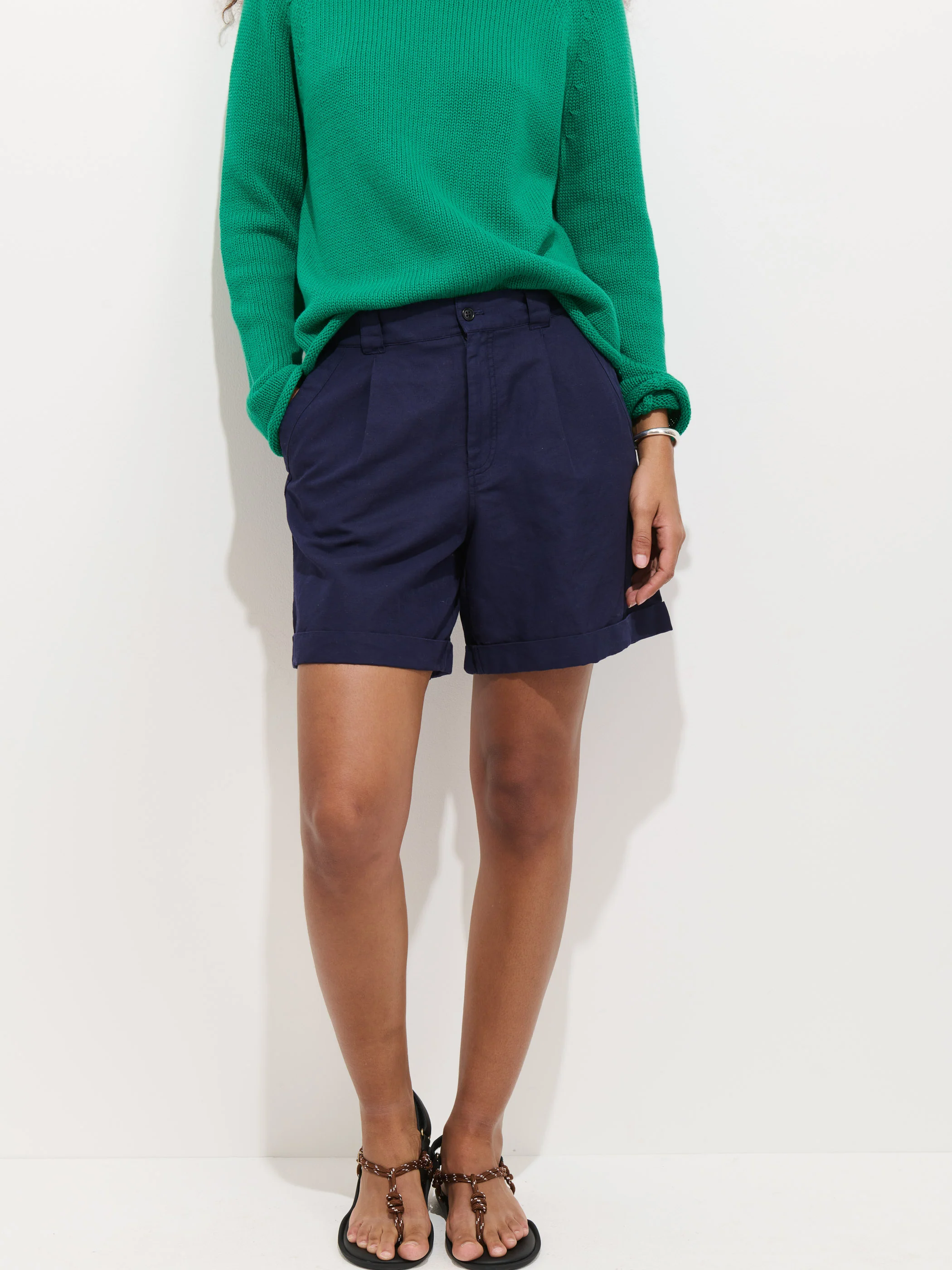 Lucie Short In Linen Cotton - Image 4