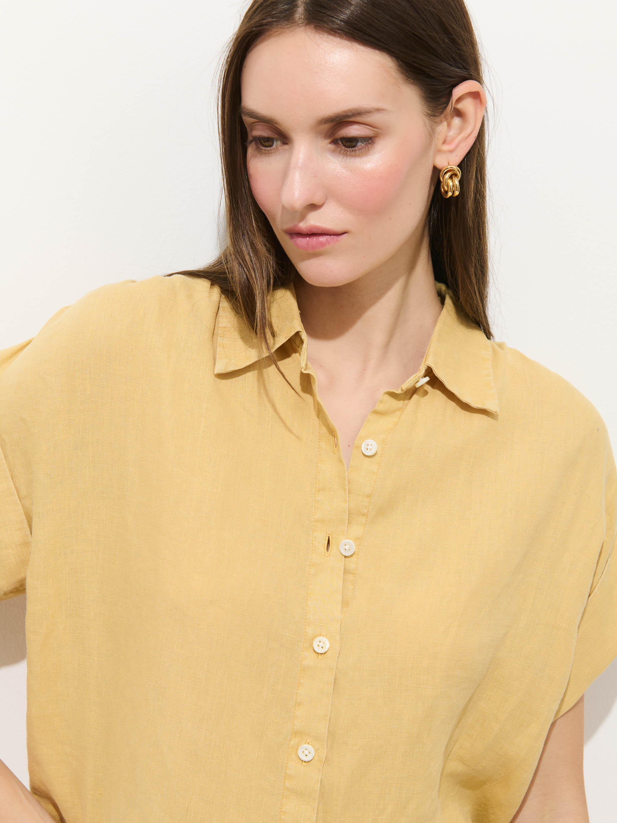 Maddie Blouse In Linen - Image 4