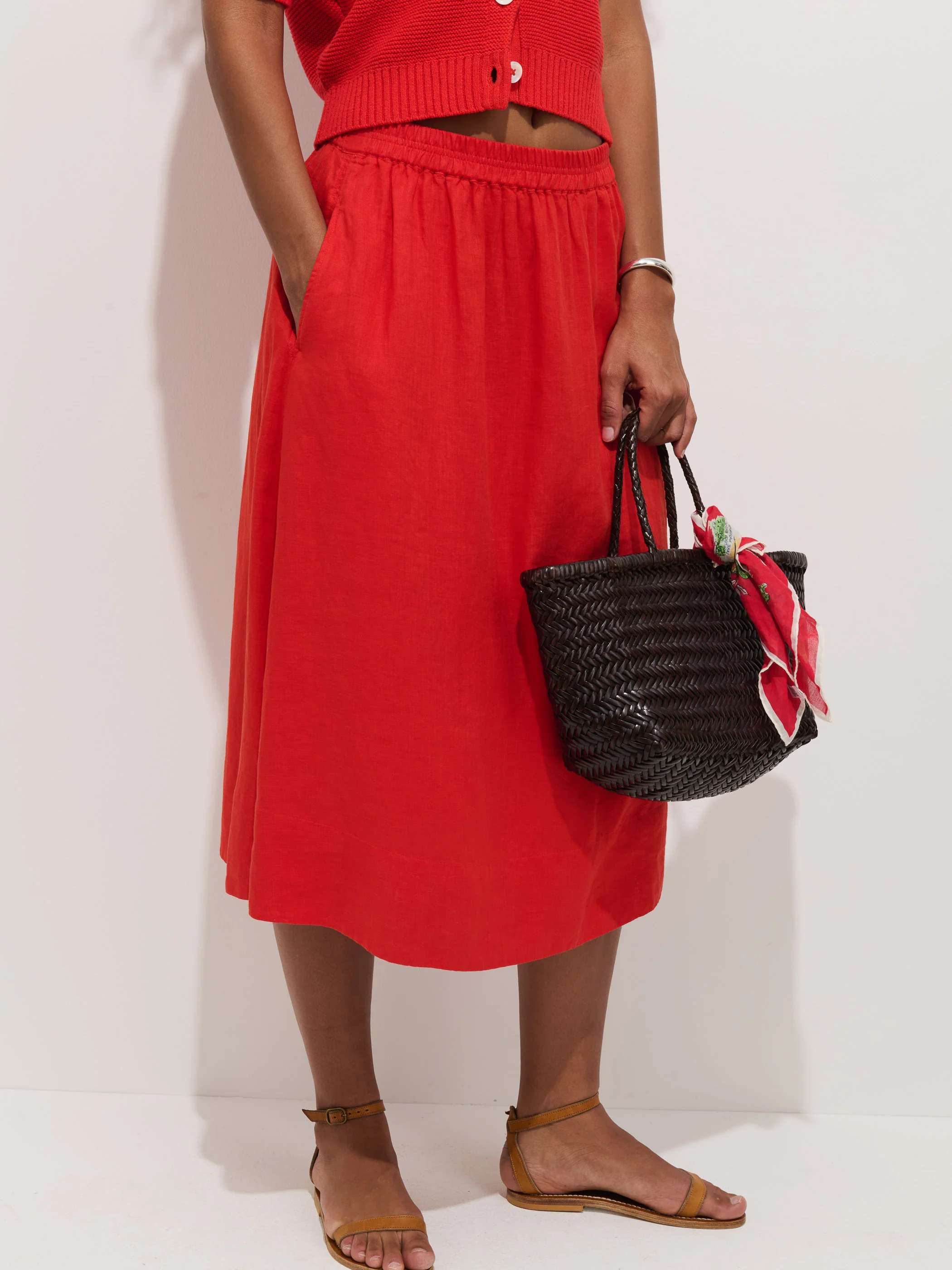 Maddie Skirt In Linen - Image 4