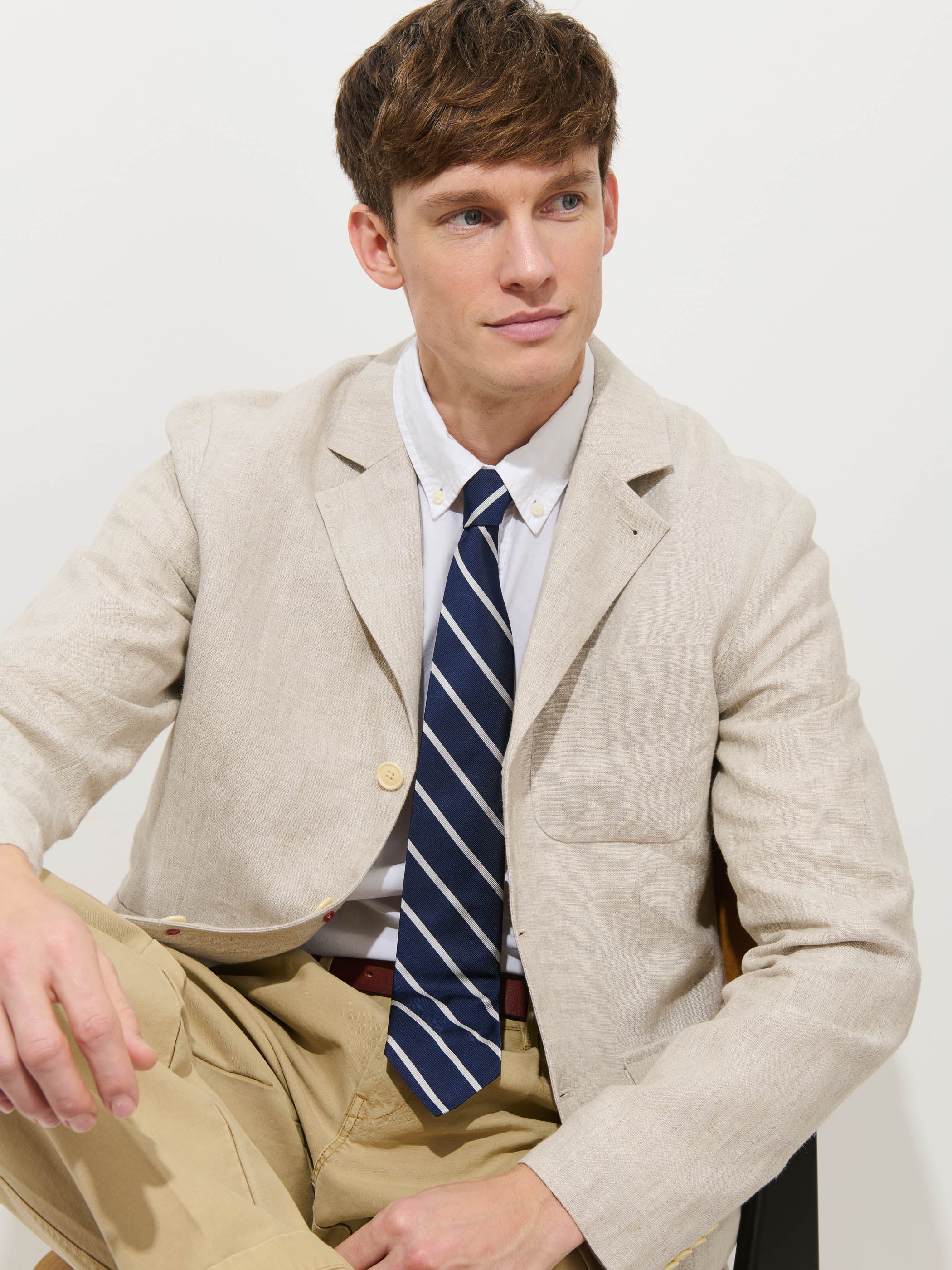 Mercer Linen Jacket In Flax - Image 10