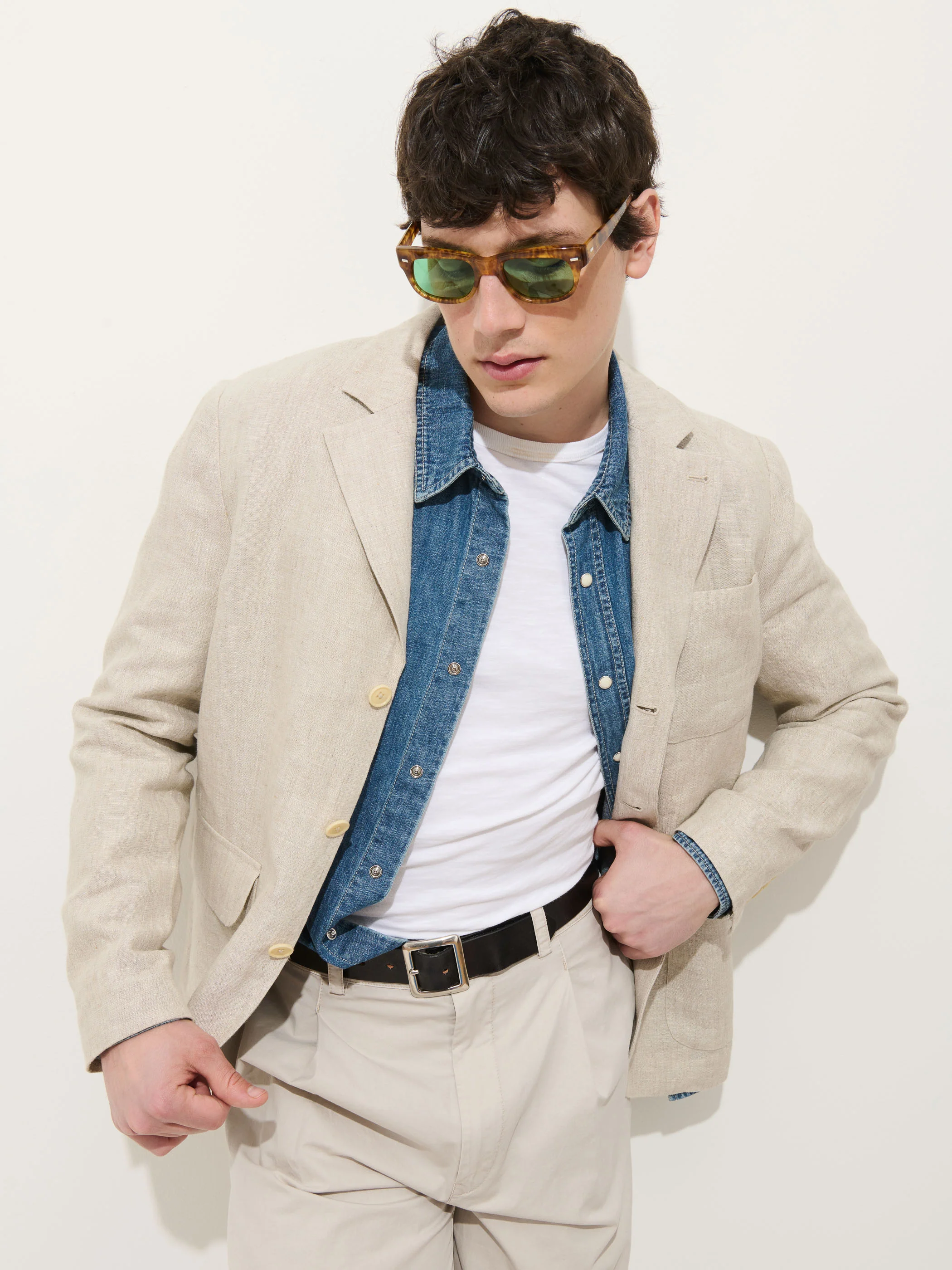 Mercer Linen Jacket In Flax - Image 15