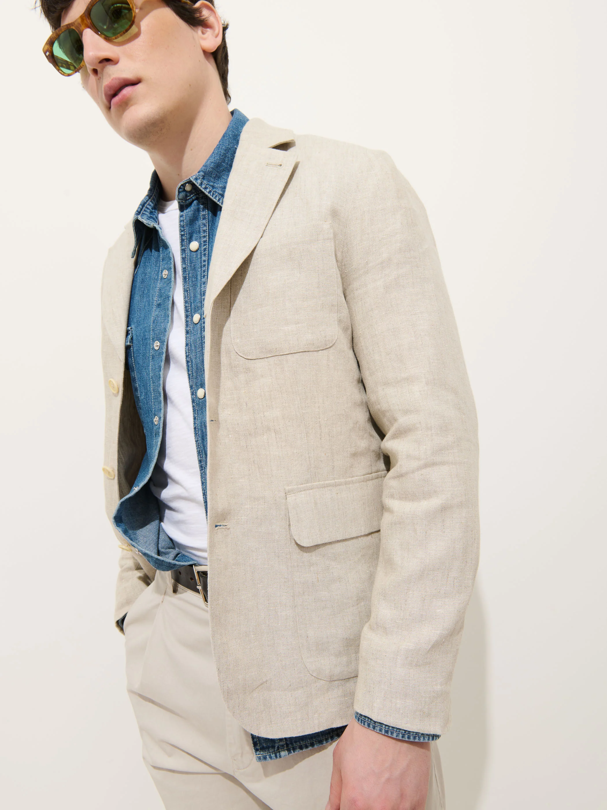 Mercer Linen Jacket In Flax - Image 17