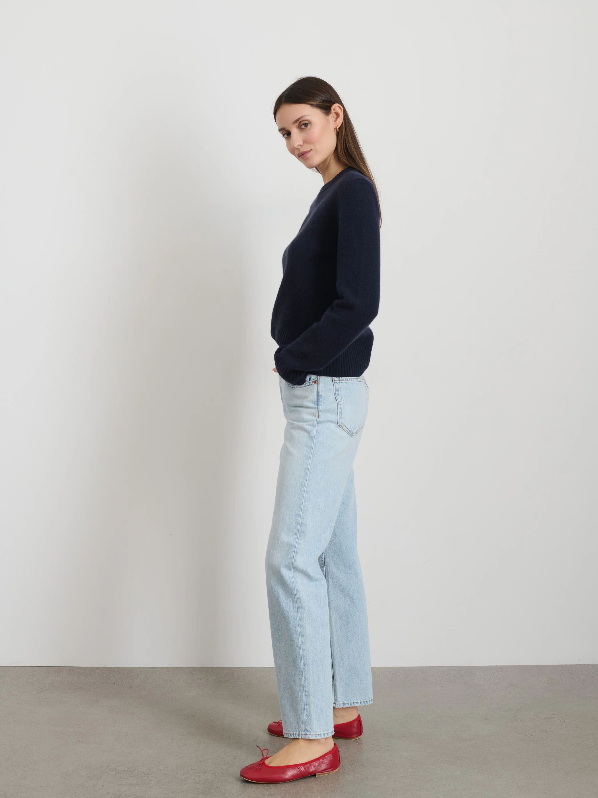 Marais Sweater in Washed Cashmere - Image 4