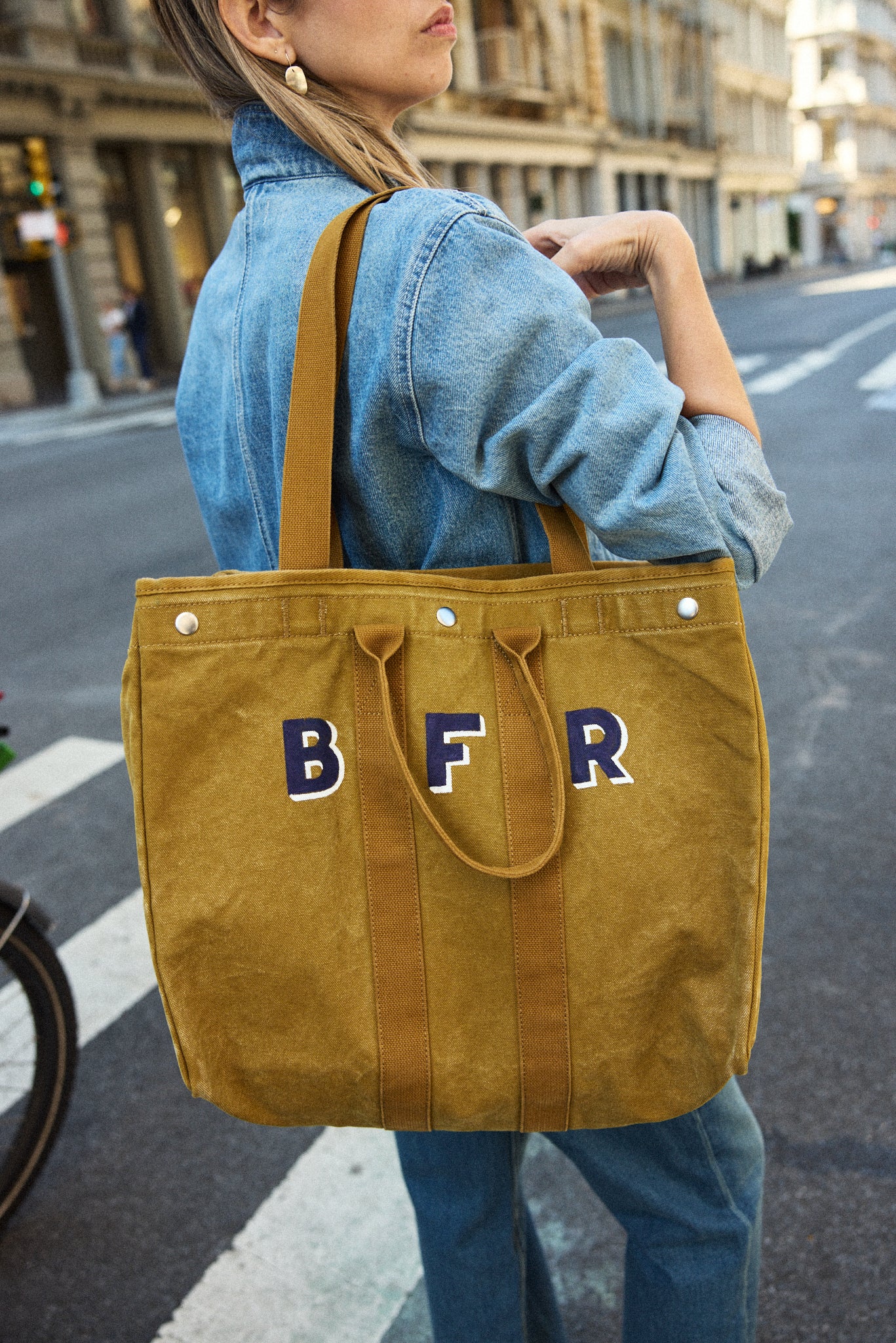 Painted Perfect Weekday Tote - Image 3