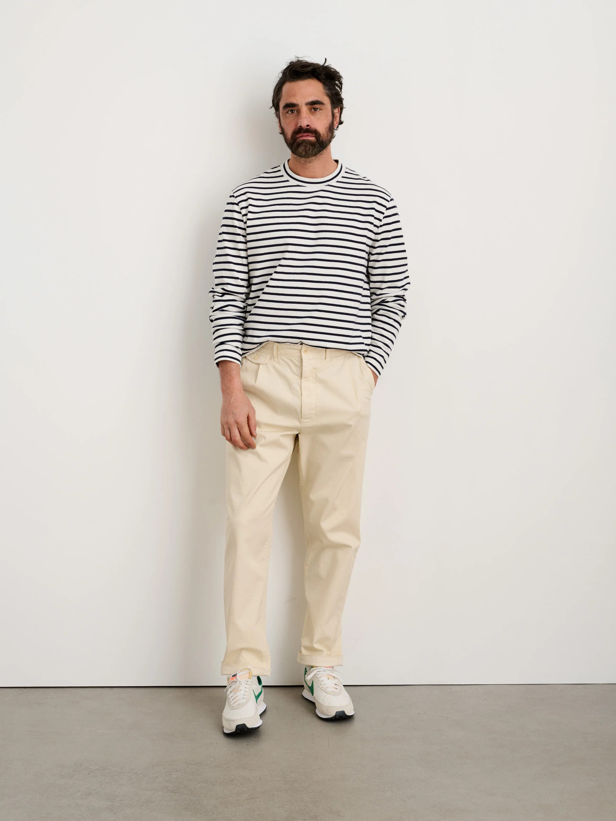 Standard Pleated Pant in Chino - Image 9