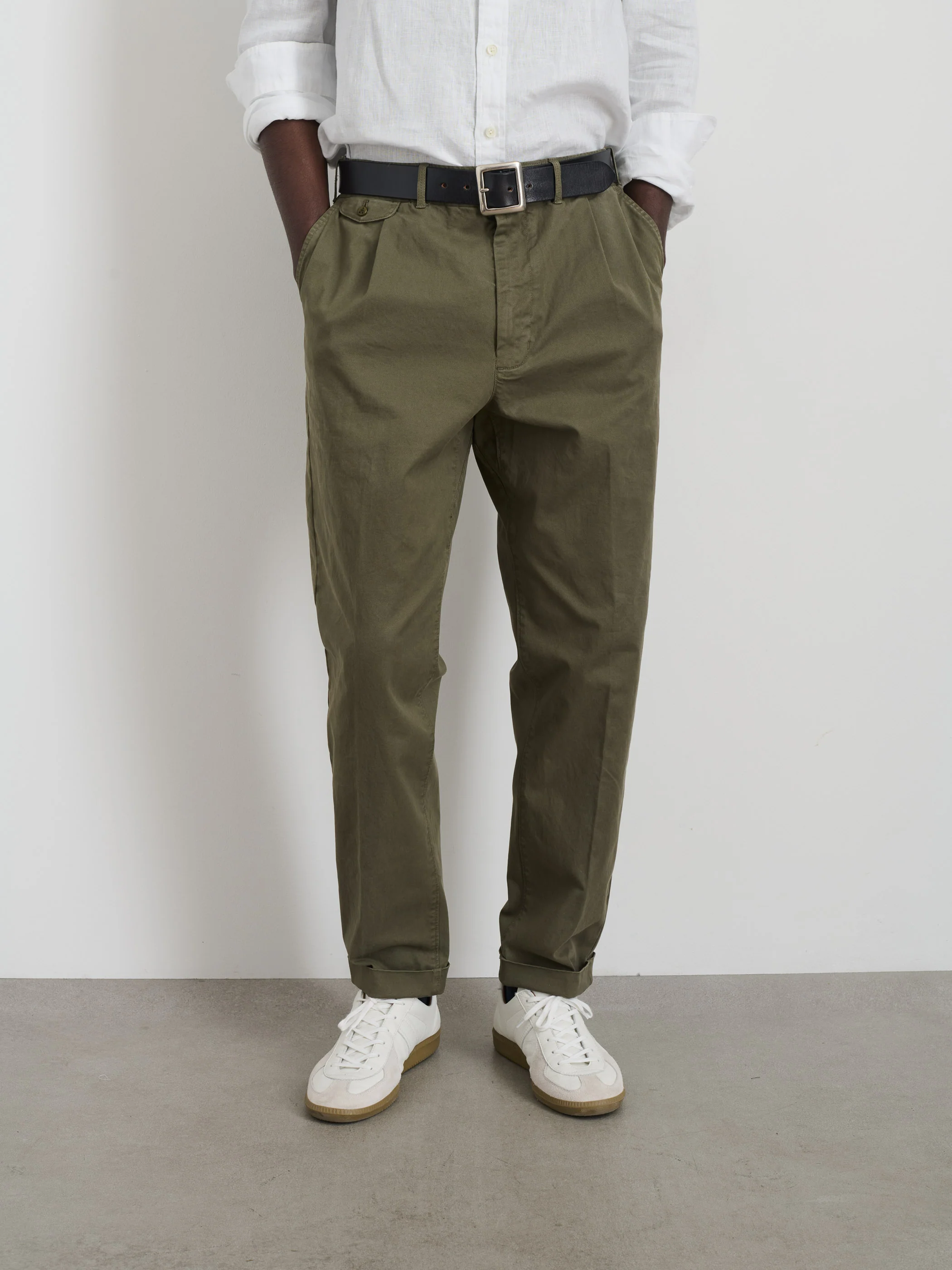 Standard Pleated Pant in Chino - Image 5