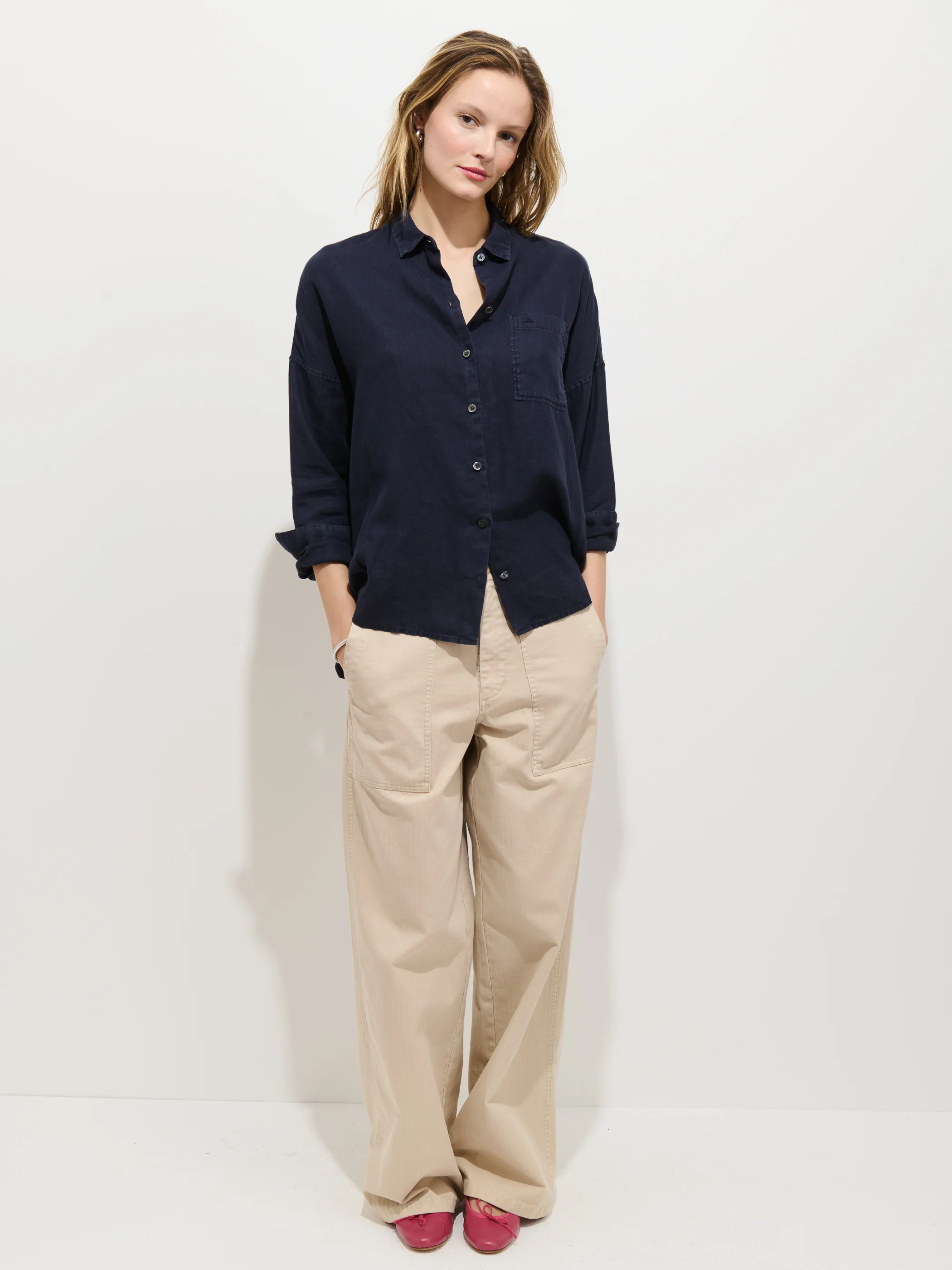 The Jo Shirt In Linen - Image 4