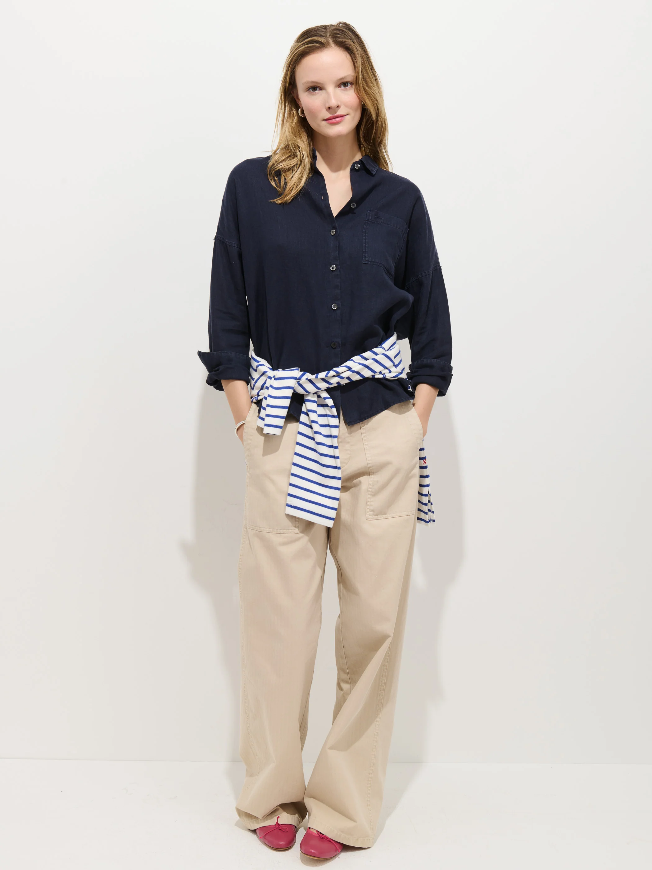 The Jo Shirt In Linen - Image 5