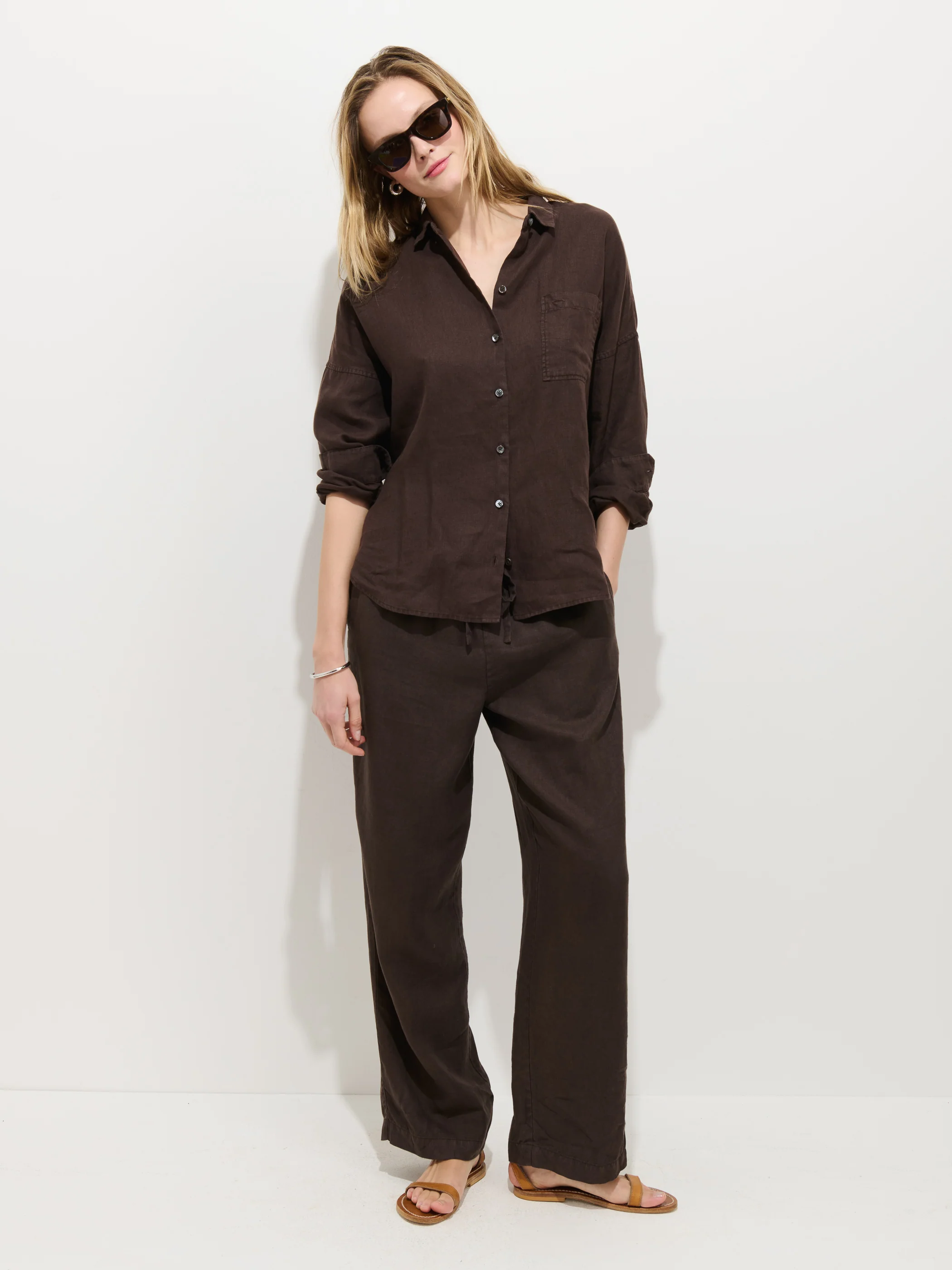 The Jo Shirt In Linen - Image 3