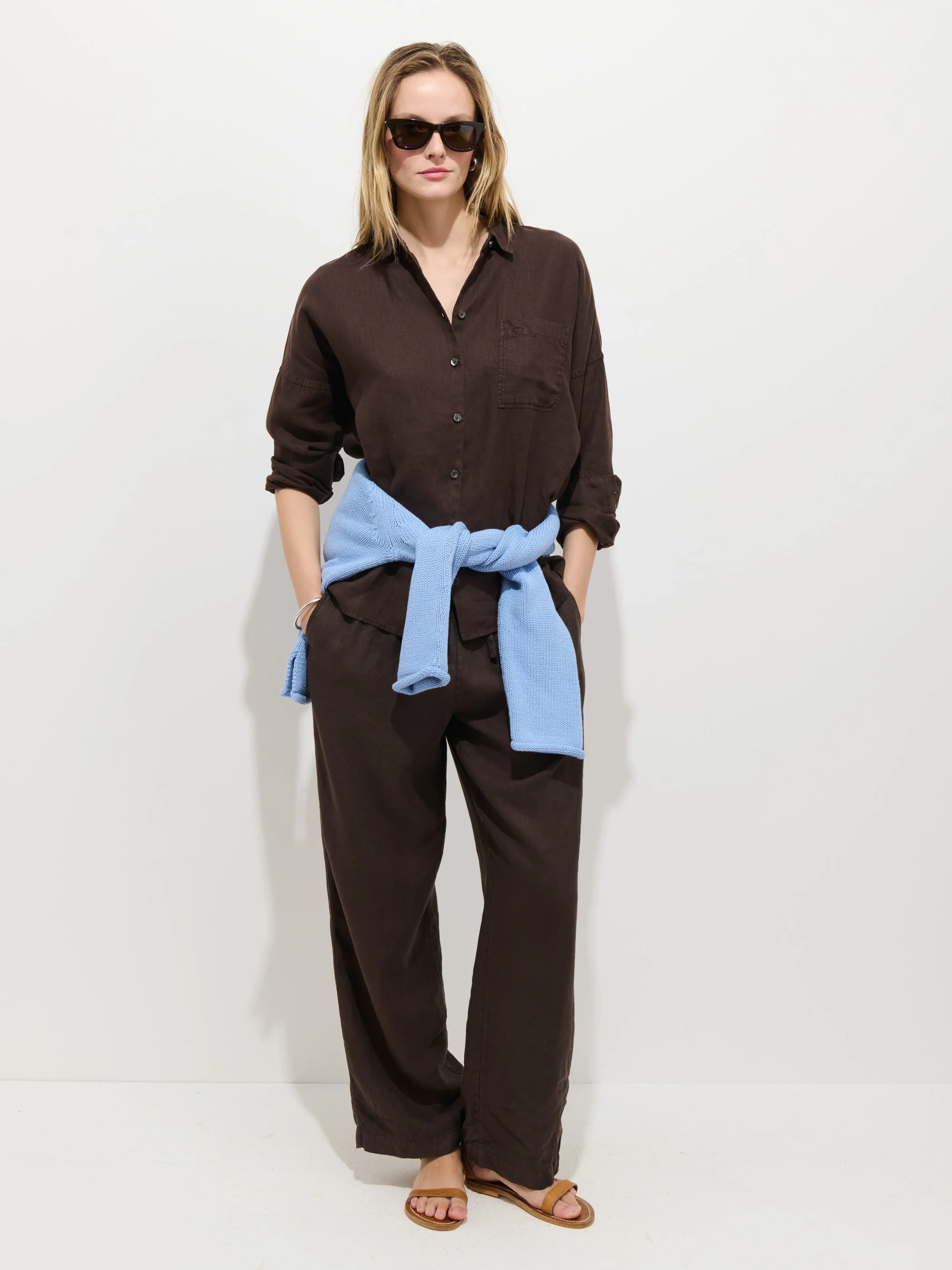 The Jo Shirt In Linen - Image 7