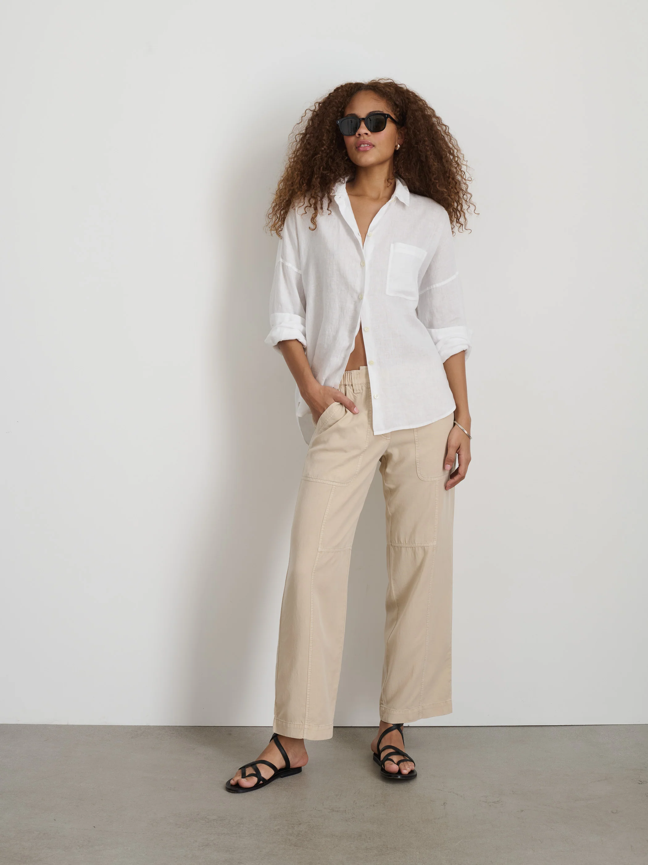 The Jo Shirt In Linen - Image 3