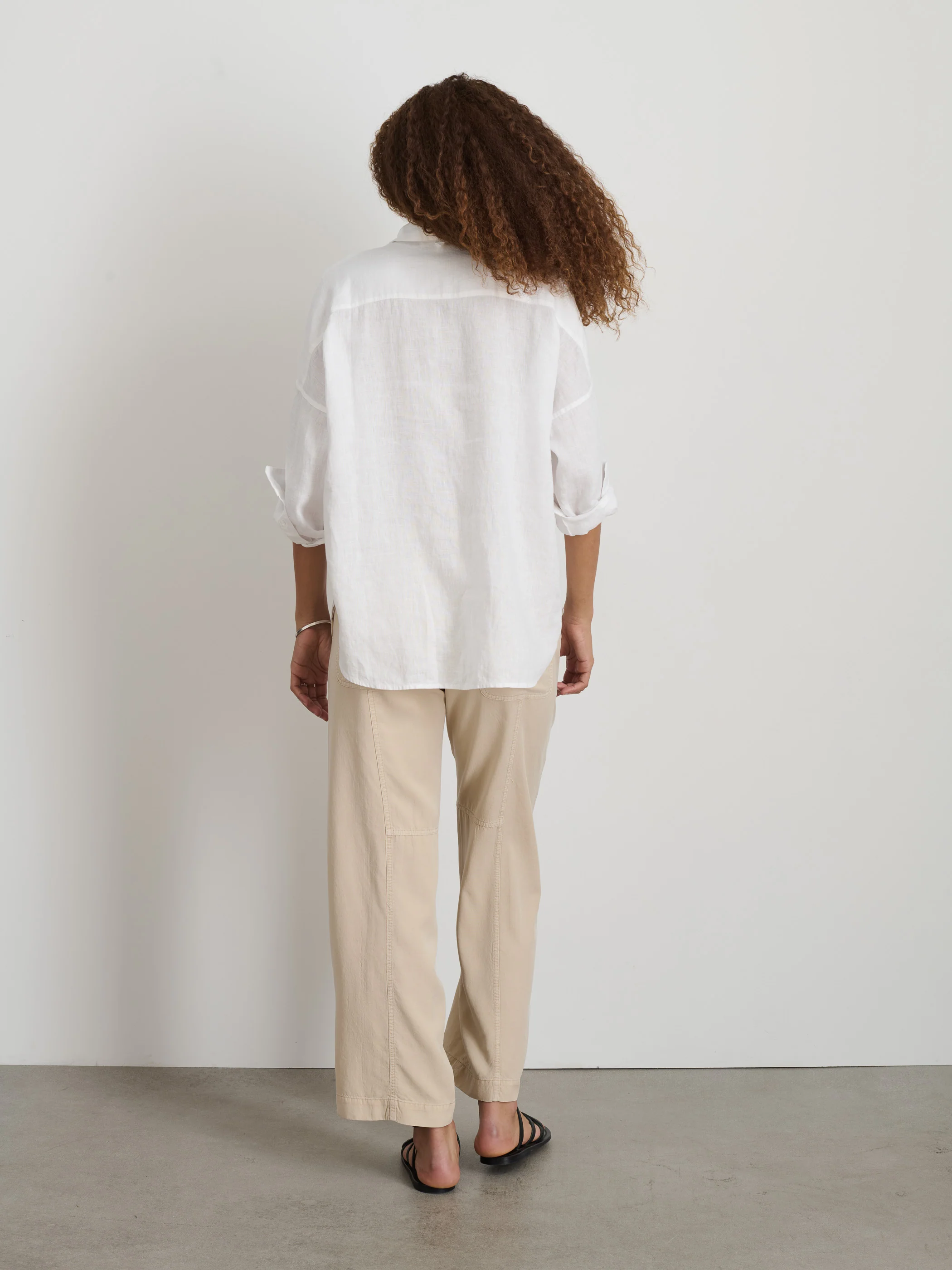 The Jo Shirt In Linen - Image 5